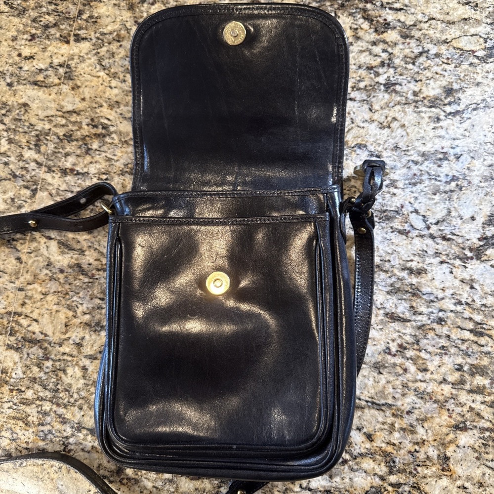 Vintage~ Brahmin Saddle Leather Black Small Crossbody Flap Messenger Bag - Picture 3 of 9
